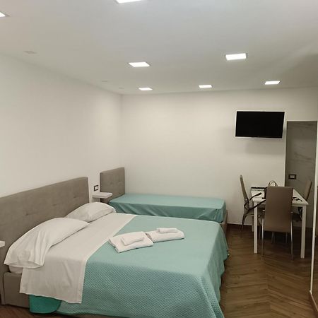 Mini Suite Dante Napoli Exterior foto